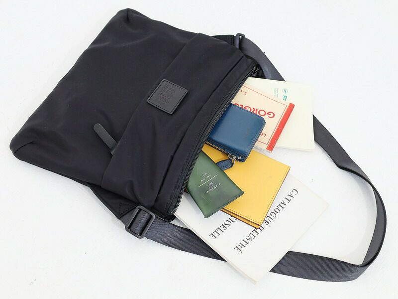 KENSINGTON SHOULDER BAG | Manhattan Portage BLACK LABEL